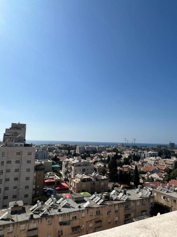 סטודיו חדש ויפה עם נוף לים Apartment Netanya Exterior photo